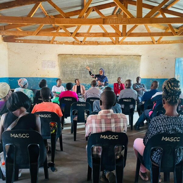 Settlement forum in session