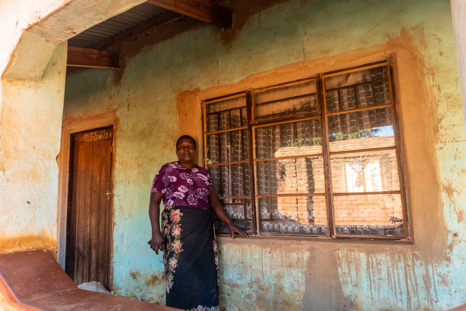 From Shattered Glass to Stronger Walls: Elizabeth’s Journey to a Safer Home 